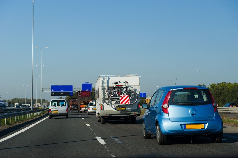 In verband met de coronacrisis heeft de Belastingdienst tijdelijk geen invorderingsmaatregelen getroffen. Dat gold onder meer voor de motorrijtuigenbelasting. Per 1 oktober is de Belastingdienst weer begonnen met de invordering van belastingschulden.