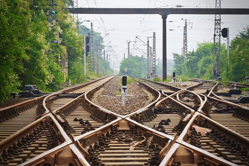 Op een werkgever en een arbeidsongeschikte werknemer rust de wettelijke plicht om de re-integratie van de